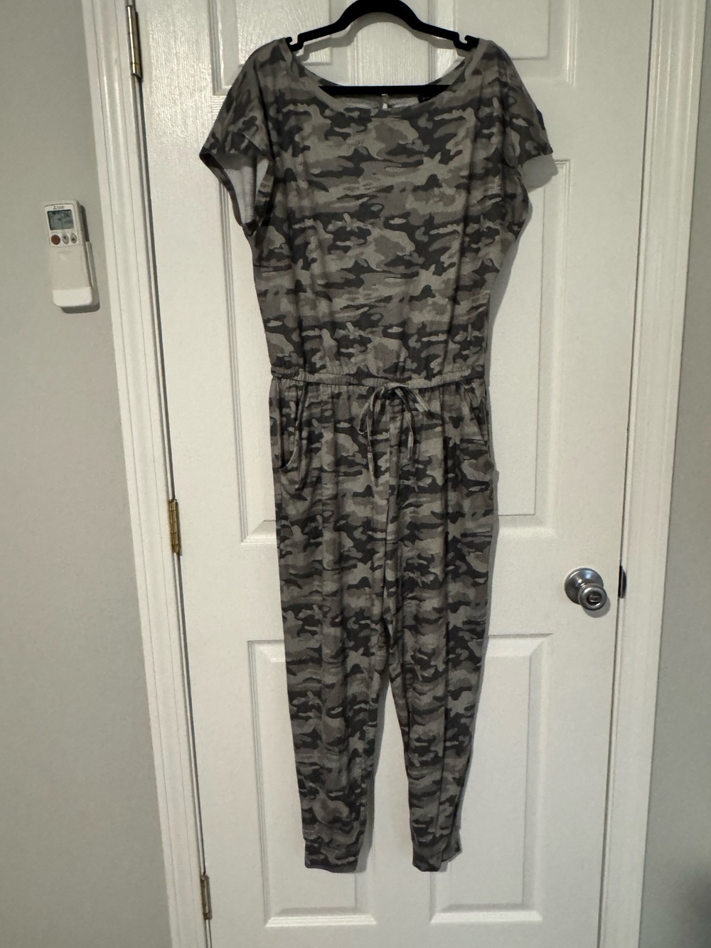 Women’s Olive Camo Short-Sleeve Drawstring Jumpsuit